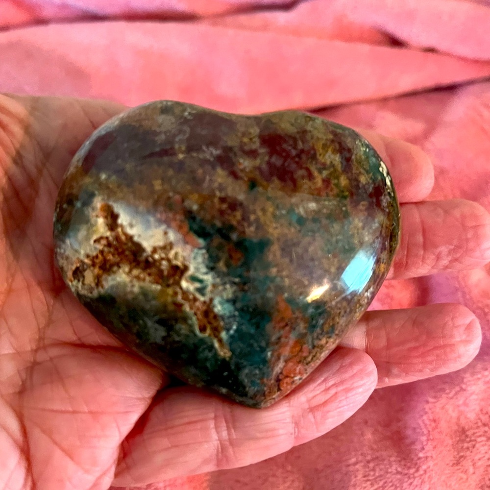 Multicolor Stone Heart Accent